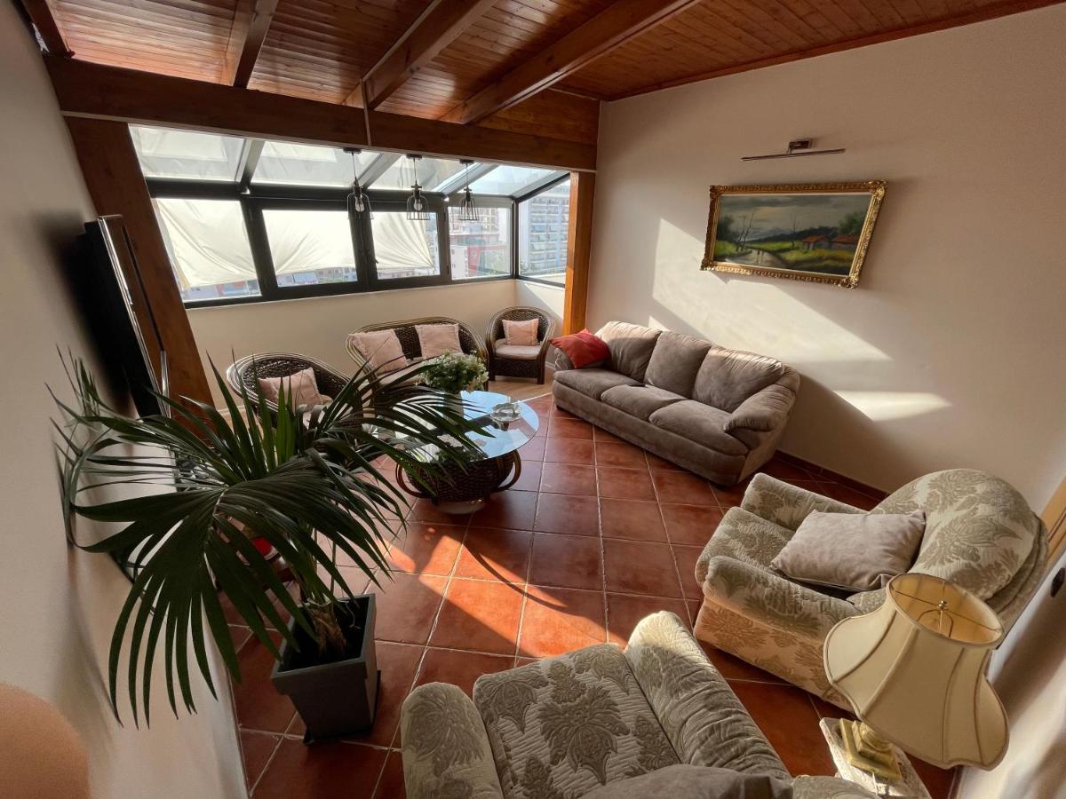 Venus - Cozy Apt With Terrace วญอเรอ ภายนอก รูปภาพ