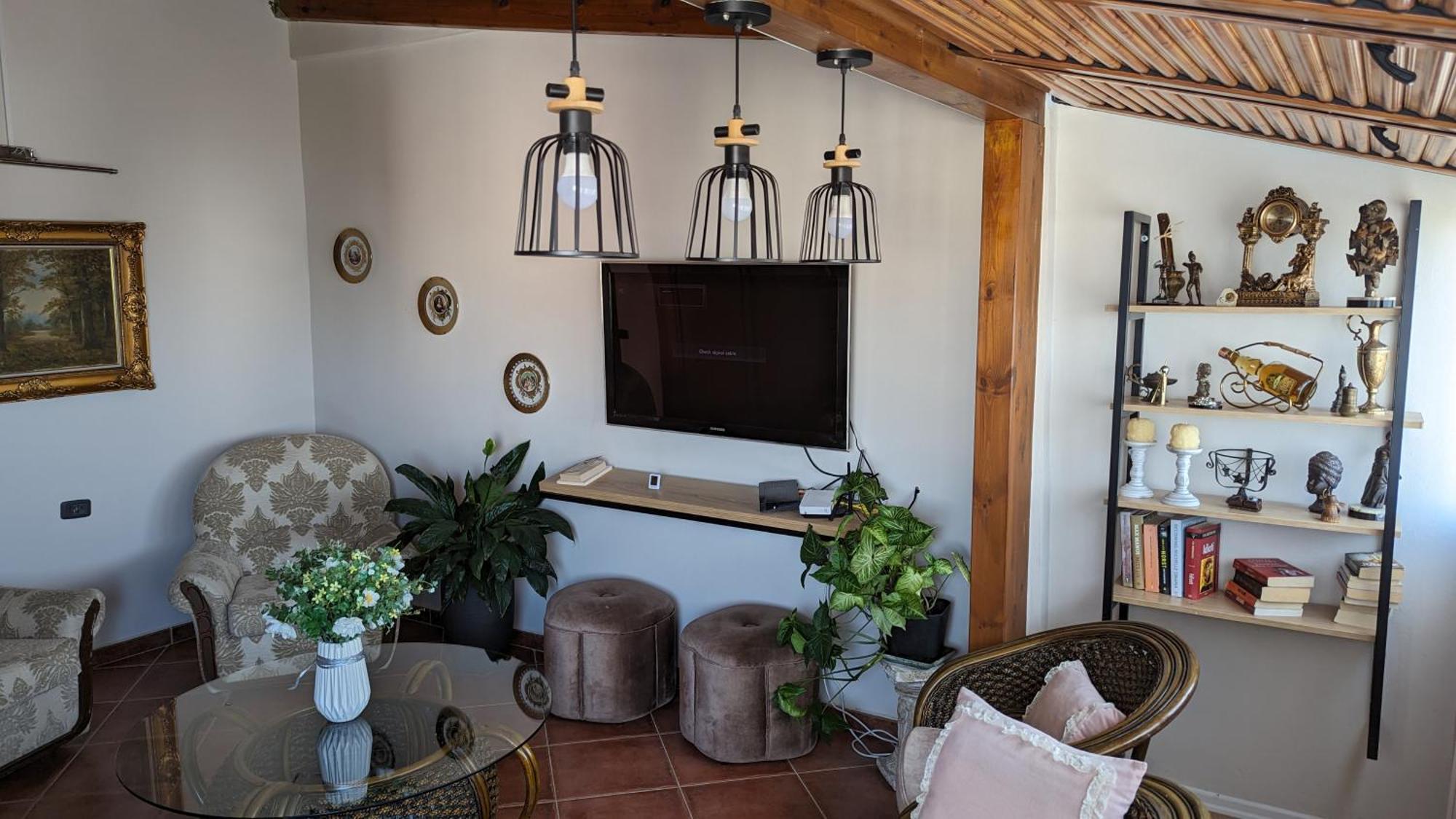 Venus - Cozy Apt With Terrace วญอเรอ ภายนอก รูปภาพ
